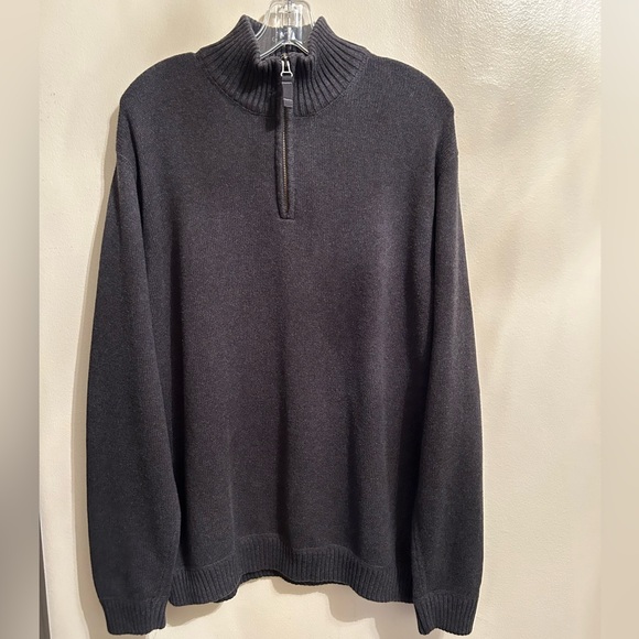 Eddie Bauer Other - EUC Eddie Bauer Men’s Gray Mock-neck Knit Quarter Zip Sweater - Size XL